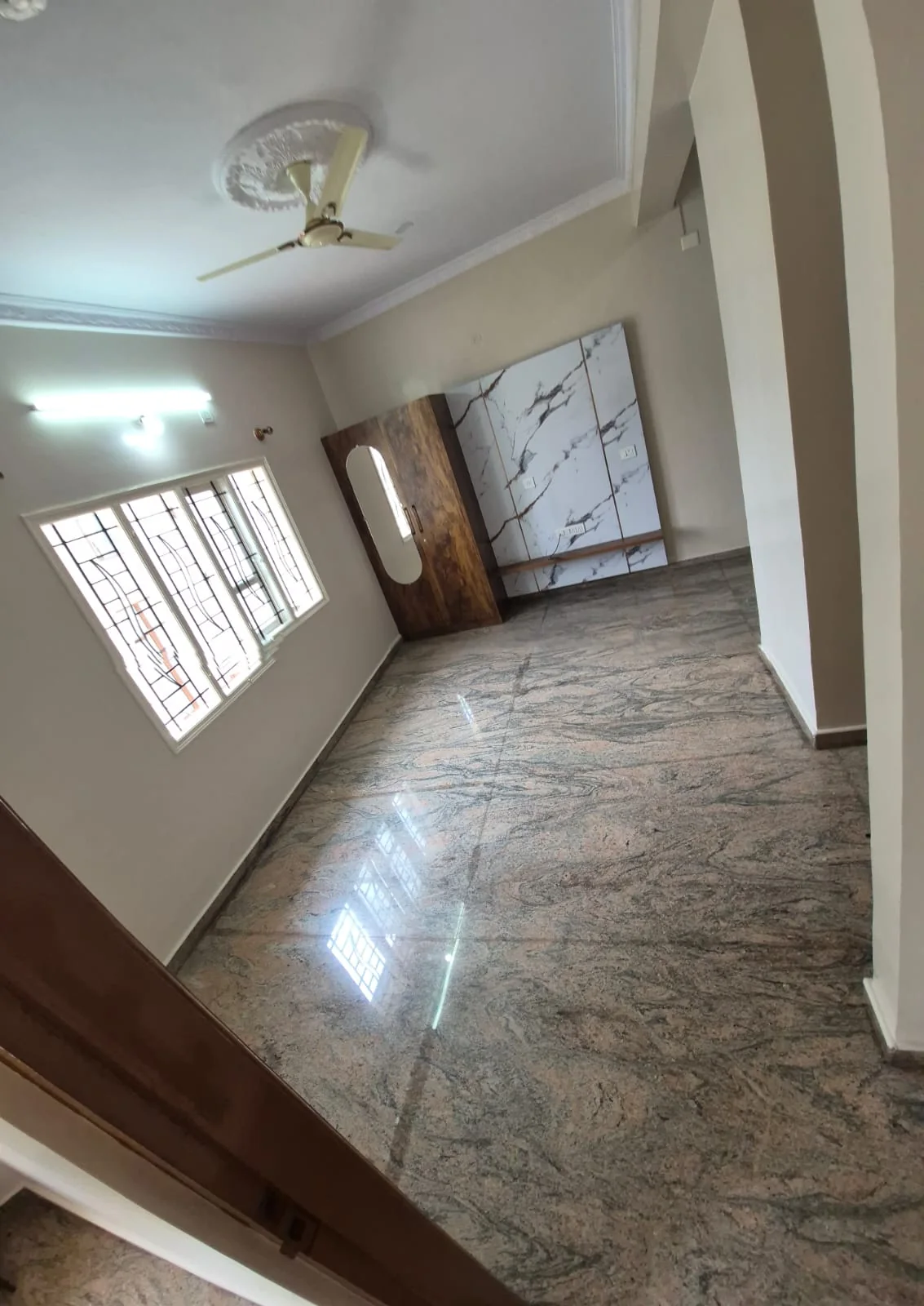 Hall / Living Room